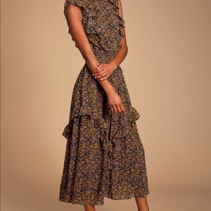 SOLD Lulus beautiful floral midi dress with ruffles